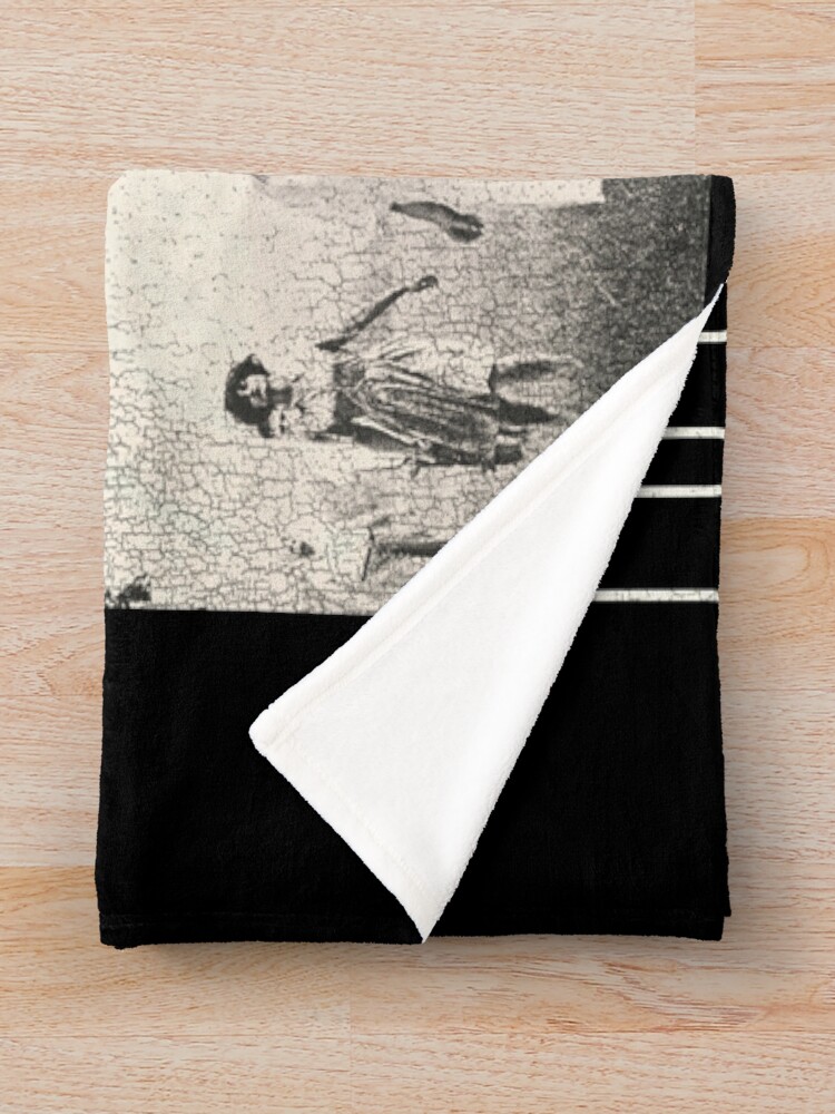 Night Of The Living Dead Horror Zombie Throw Blanket - Image 2